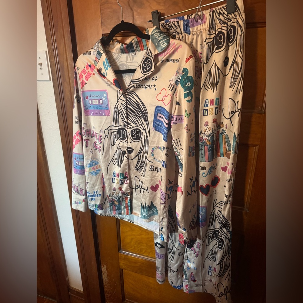 Taylor Swift Eras Tour Graphic Print Pajama Set Size Small